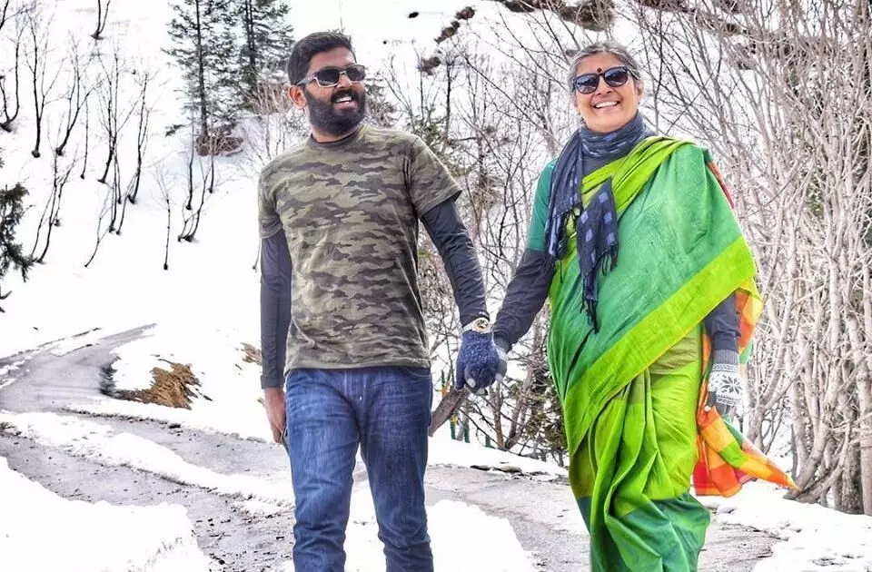 sarath krishnan and mother sarath krishnan and mother