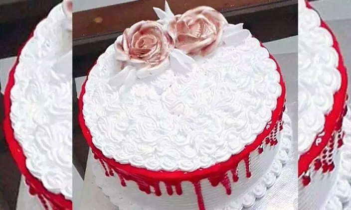 ആരോഗ്യം നോക്കി ക്രിസ്മസ് കേക്ക് കഴിക്കാം... ആരോഗ്യം നോക്കി ക്രിസ്മസ് കേക്ക് കഴിക്കാം...