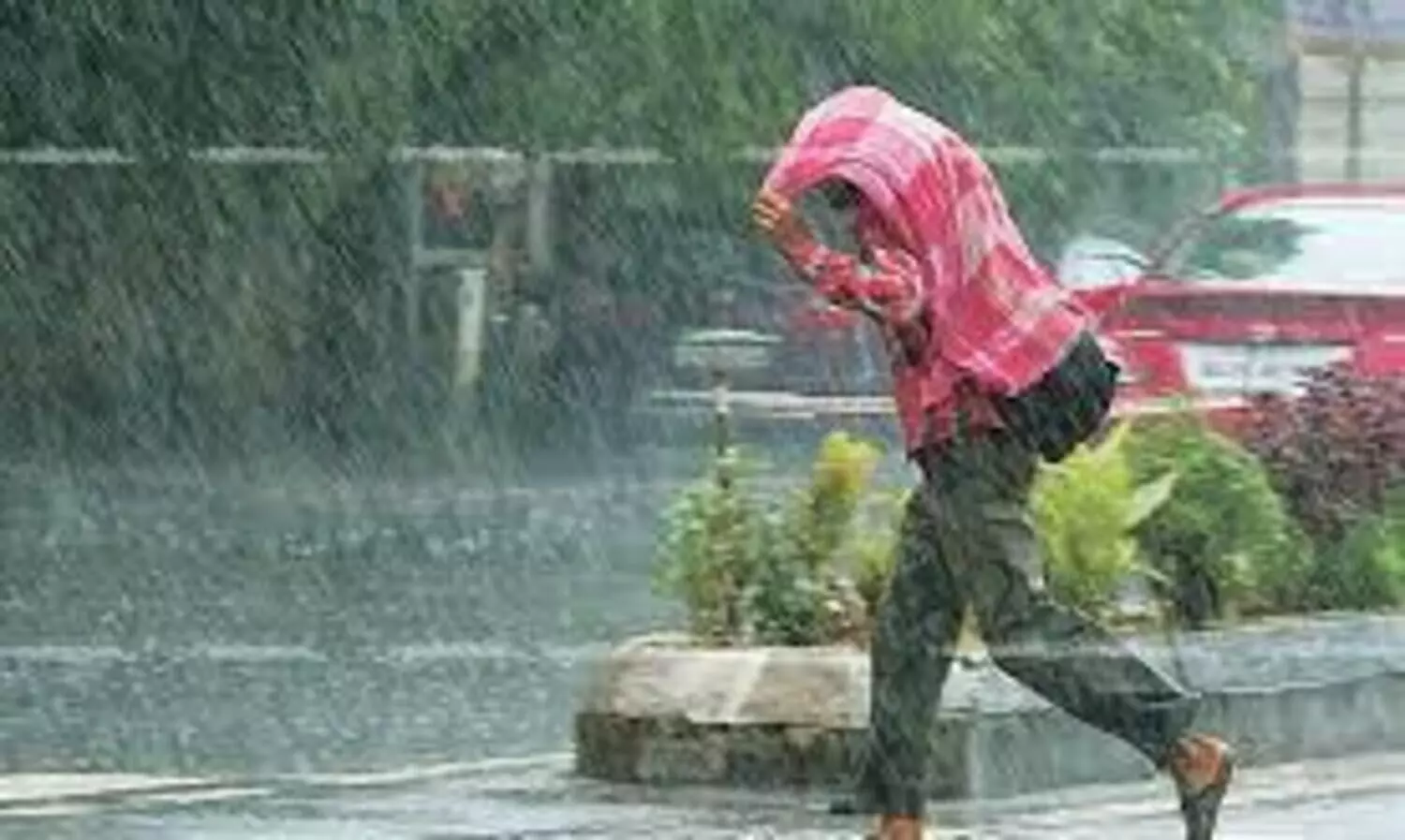 അതിതീവ്ര മഴക്ക്​ സാധ്യത; രണ്ട്​ ജില്ലകളിൽ റെഡ്​ അലർട്ട്​