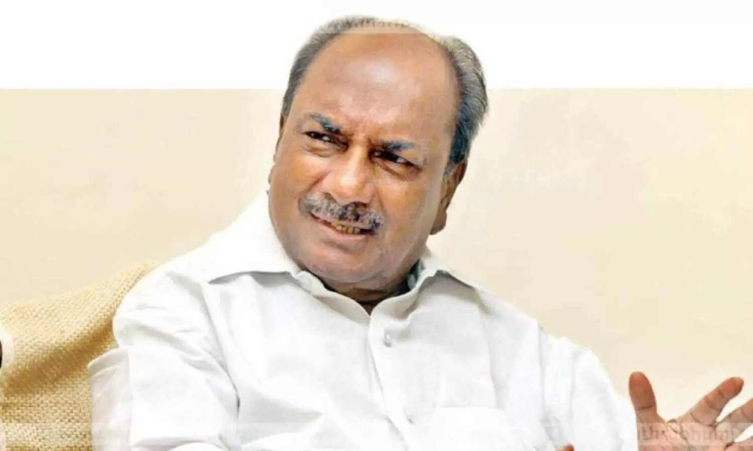 കോവിഡി​െൻറ മറവില്‍ മുഖ്യമന്ത്രി രാഷ്​ട്രീയം കളിക്കുന്നു –എ.കെ. ആൻറണി