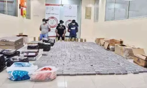 12 ല​ക്ഷം മ​യ​ക്കു​മ​രു​ന്ന് ഗു​ളി​ക​ക​ൾ വി​ൽ​പ​ന ന​ട​ത്തി​വ​ന്ന ഏ​ഴം​ഗ​സം​ഘം പി​ടി​യി​ൽ