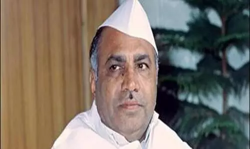 മഹാരാഷ്​ട്ര മുൻ മുഖ്യമന്ത്രി ശിവാജിറാവു പാട്ടീൽ നിലാ​ങ്കേകർ ​ അന്തരിച്ചു