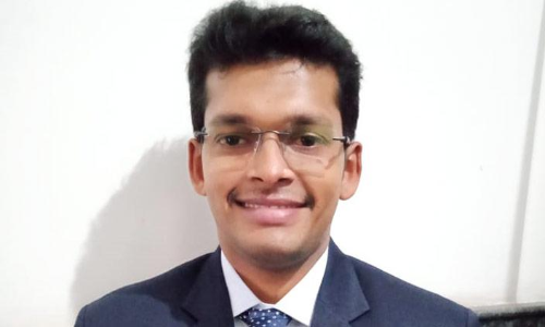 നിതി​ന്​ 89ാം റാങ്ക്; മാതാപിതാക്കൾക്ക് അഭിമാനനേട്ടം