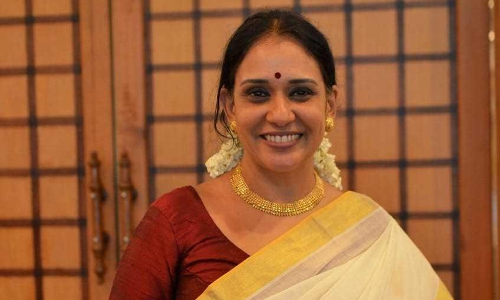 ആ ശരിപക്ഷമുണ്ടെങ്കിൽ മനുഷ്യപക്ഷമുണ്ടാകണം -മാലാ പാർവതി