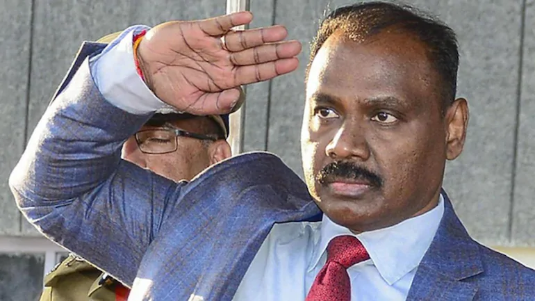 ജമ്മു -കശ്​മീർ ലഫ്​. ഗവർണർ ജി.സി. മുർമു രാജി​വെച്ചു