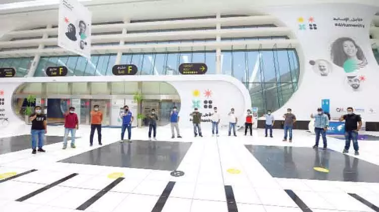 കോവിഡ് വാക്സിൻ പരീക്ഷണത്തിെൻറ ഭാഗമായി മലയാളികളടക്കമുള്ള ആരോഗ്യ പ്രവർത്തകർ കോവിഡ് വാക്സിൻ പരീക്ഷണത്തിെൻറ ഭാഗമായി മലയാളികളടക്കമുള്ള ആരോഗ്യ പ്രവർത്തകർ