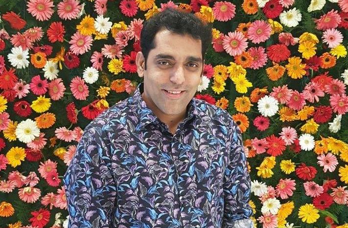 തെറ്റും ശരിയും വിലയിരുത്തണം തെറ്റും ശരിയും വിലയിരുത്തണം