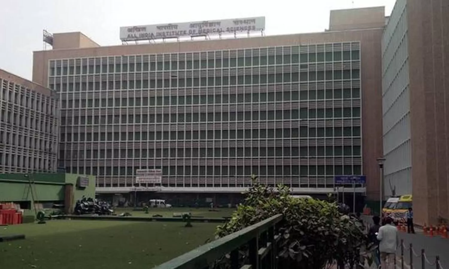 പ്ലാസ്​മ തെറാപ്പി കോവിഡ്​ മരണനിരക്ക്​ കുറക്കില്ലെന്ന്​ എയിംസ്​