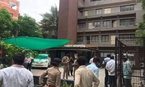 ഗുജറാത്തിൽ കോവിഡ് ആശുപത്രിയിൽ തീപിടുത്തം; എട്ട് രോഗികൾ മരിച്ചു