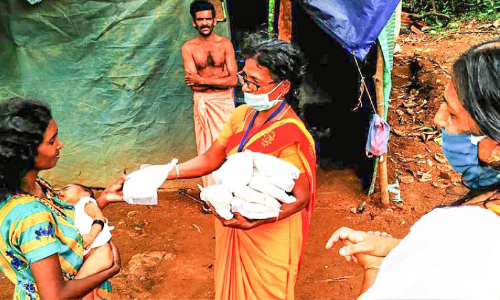കോവിഡില്‍ കുടുംബങ്ങളിലേക്ക് എത്തി അംഗൻവാടികള്‍
