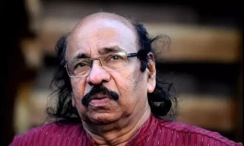 വസ്​തുനിഷ്​ഠമായ വാർത്തകൾ മാത്രം നൽകുക -കെ. സച്ചിദാനന്ദൻ