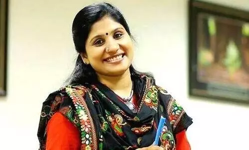 അർധസത്യങ്ങൾ പ്രചരിപ്പിക്കാതിരിക്കാതെ ഉത്തരവാദിത്തത്തോടെ പ്രവർത്തിക്കണം -ദീപ നിശാന്ത്​