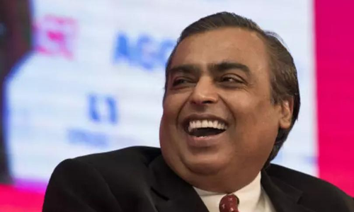 റിലയൻസിൽ വെട്ടിക്കുറച്ച ശമ്പളം പുനഃസ്ഥാപിക്കുന്നു റിലയൻസിൽ വെട്ടിക്കുറച്ച ശമ്പളം പുനഃസ്ഥാപിക്കുന്നു