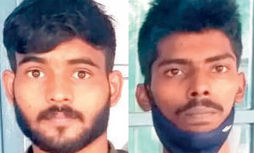 മോ​ഷ്​​ടി​ച്ച ബൈ​ക്കു​മാ​യി ര​ണ്ടു​പേ​ർ പി​ടി​യി​ൽ