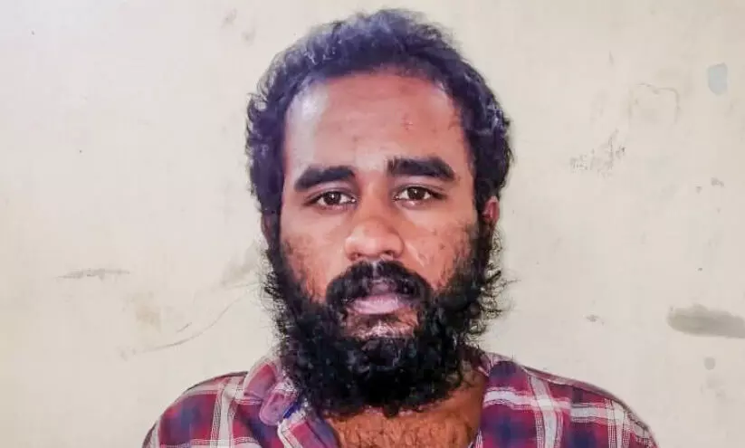 യുവാവിനെ ഇരുമ്പ് പൈപ്പ് കൊണ്ട് തലക്കടിച്ച് കൊലപ്പെടുത്താൻ ശ്രമം; പ്രതി പിടിയിൽ യുവാവിനെ ഇരുമ്പ് പൈപ്പ് കൊണ്ട് തലക്കടിച്ച് കൊലപ്പെടുത്താൻ ശ്രമം; പ്രതി പിടിയിൽ