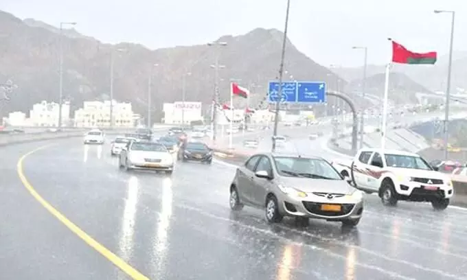 ന്യൂനമർദം: മസ്​കത്ത്​ നഗരസഭയിൽ    ഹെൽപ്പ്​ലൈൻ പ്രവർത്തനമാരംഭിച്ചു