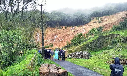 കുടകിൽ കനത്ത മഴ; കുന്നിടിഞ്ഞ്​  അഞ്ചുപേരെ കാണാതായി