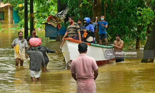 രക്ഷാകൈകളിൽ...
