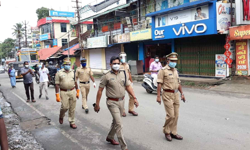 കണ്ടെയ്‌മെൻറ്​ സോണിലെ നിയന്ത്രണങ്ങള്‍ പരിശോധിക്കാന്‍ ഡി.ഐ.ജി നേരിട്ടെത്തി