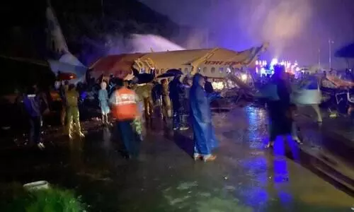 കരിപ്പൂർ വിമാനാപകടം: തീപിടിക്കാത്തതിനാൽ ഒഴിവായത് വൻ ദുരന്തം, ഓർമിപ്പിക്കുന്നത് മംഗലാപുരം അപകടം