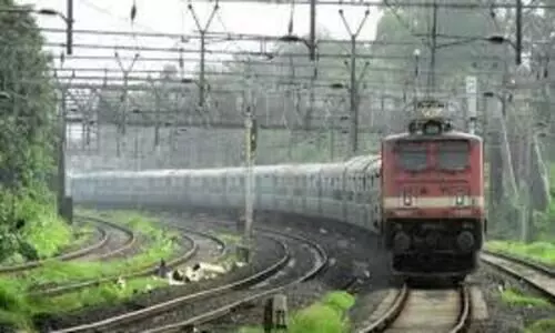 റെയിൽവേ ഖലാസി തസ്​തിക നിർത്തുന്നു