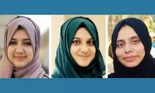 മൈ​ലാ​ഞ്ചി മ​ത്സ​രം