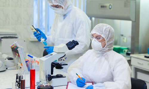 സ്വാതന്ത്ര്യദിനത്തിൽ േകാവിഡ് പോരാളികളും അതിഥികൾ സ്വാതന്ത്ര്യദിനത്തിൽ േകാവിഡ് പോരാളികളും അതിഥികൾ