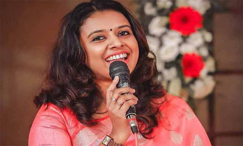 സിതാര കൃഷ്ണകുമാർ