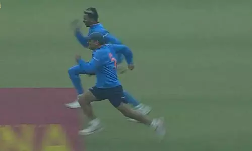 ഓടിക്കുഴയുന്നത്​ വരെ തുടരും- ധോണിയുടെ ഭാവി പരിപാടി വെളിപ്പെടുത്തി മഞ്​ജരേക്കർ