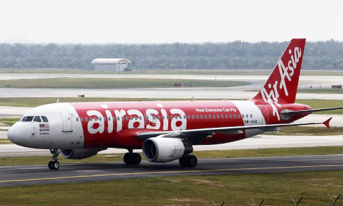 ഇരട്ട ഭാഗ്യം; ടേക്ക്​ ഓഫിനിടെ പക്ഷിയിടിച്ച വിമാനത്തിന്​ വീണ്ടും തകരാർ