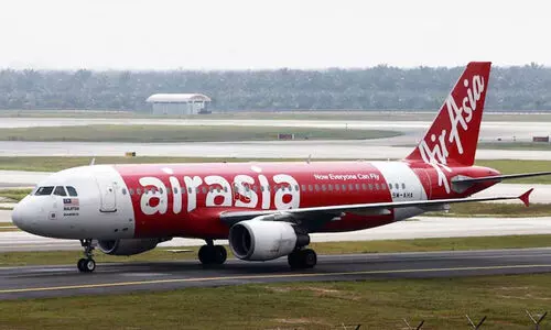 ഇരട്ട ഭാഗ്യം; ടേക്ക്​ ഓഫിനിടെ പക്ഷിയിടിച്ച വിമാനത്തിന്​ വീണ്ടും തകരാർ