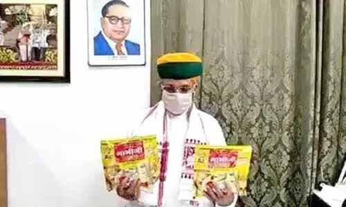 ​പപ്പടം കഴിച്ചാൽ കോവിഡ്​ വരില്ലെന്ന്​ പറഞ്ഞ കേന്ദ്രമന്ത്രിക്കും​ കോവിഡ്​