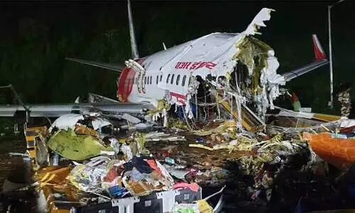 കരിപ്പൂർ വിമാന ദുരന്തം: 149 പേർ ചികിത്സയിൽ; 23 പേർ ആശുപത്രി വിട്ടു കരിപ്പൂർ വിമാന ദുരന്തം: 149 പേർ ചികിത്സയിൽ; 23 പേർ ആശുപത്രി വിട്ടു