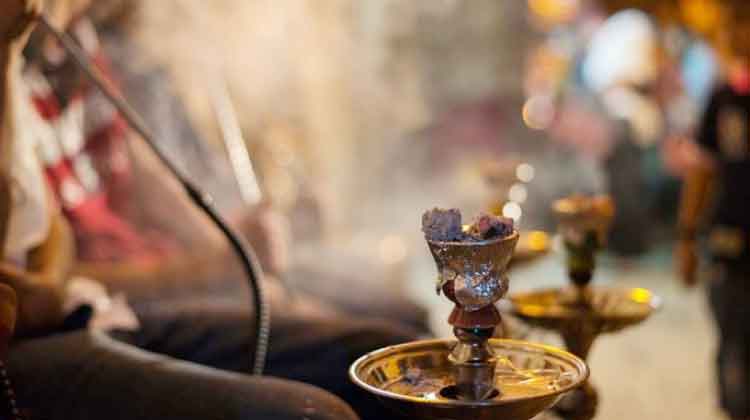 ഹു​ക്ക ക​ഫേ​ക​ള്‍ വീ​ണ്ടും തു​റ​ക്കു​ന്ന​തി​ന്​ അ​ജ്മാ​ൻ ന​ഗ​ര​സ​ഭ അ​നു​മ​തി