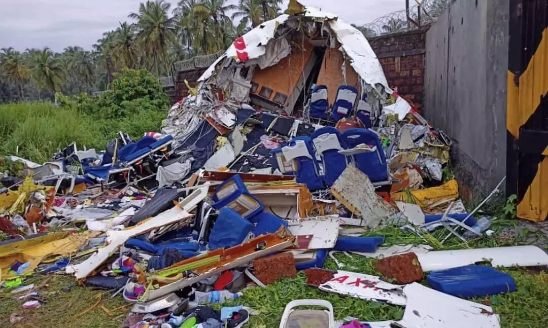 കരിപ്പൂർ വിമാന ദുരന്തത്തിൽ മരിച്ചവരിൽ ഒരാൾക്ക് കോവിഡ് കരിപ്പൂർ വിമാന ദുരന്തത്തിൽ മരിച്ചവരിൽ ഒരാൾക്ക് കോവിഡ്