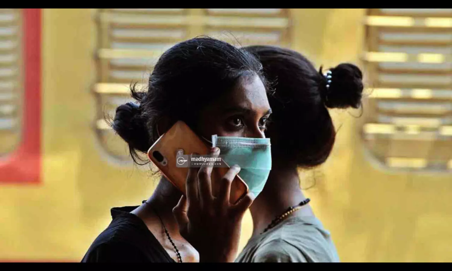 കോവിഡാണ്​, മഹാമാരിയാണ്​, എന്നാലും ഇവിടെ ഇങ്ങനാണ്​ ഭായ്...