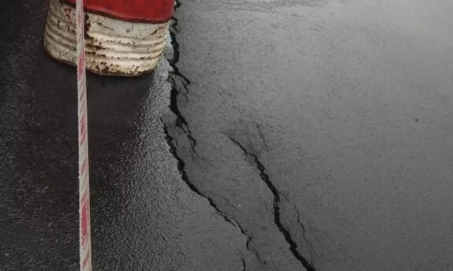 നാടുകാണി ചുരം റോഡിലെ വിള്ളലി​ന്‍റെ വ‍്യാപ്തി കൂടുന്നു