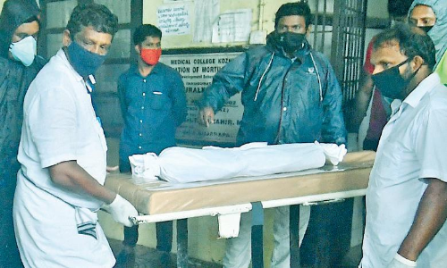 നൊമ്പരമായി ഷെസ ഫാത്തിമ നൊമ്പരമായി ഷെസ ഫാത്തിമ