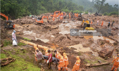 പെട്ടിമുടി ഉരുൾപൊട്ടൽ: രണ്ട് മൃതദേഹങ്ങൾ കൂടി കണ്ടെടുത്തു