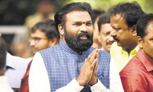 കർണാടക ആരോഗ്യമന്ത്രിക്ക് കോവിഡ് കർണാടക ആരോഗ്യമന്ത്രിക്ക് കോവിഡ്