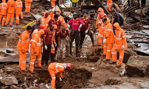 പെട്ടിമുടിയിൽ 17 മൃതദേഹംകൂടി കണ്ടെടുത്തു; മ​ര​ണ​സം​ഖ്യ 43 ആ​യി