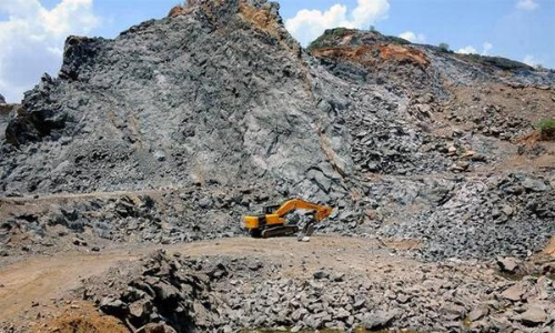 പുത്തുമലയും കവളപ്പാറയും പോലെ അരിമ്പ്രയും ചരിത്രമാവാതിരിക്കട്ടെ; മുന്നറിയിപ്പായി ഒരധ്യാപികയുടെ കുറിപ്പ്​