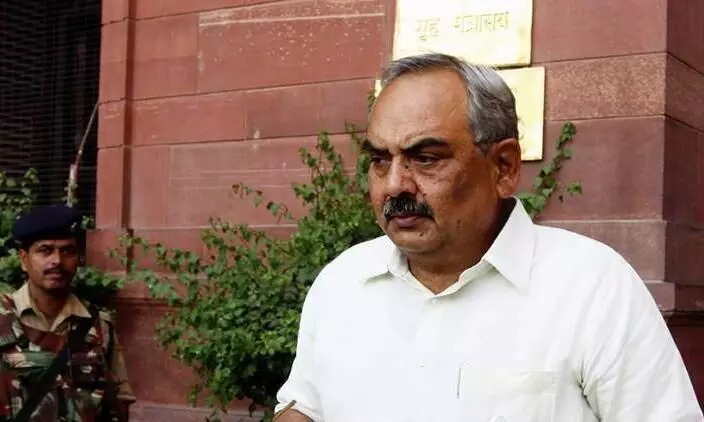 പ്രതിരോധ ഓഡിറ്റ് റിപ്പോർട്ട് ഓൺലൈനിൽ ലഭ്യമാക്കേണ്ടതില്ലെന്ന് സ്ഥാനമൊഴിയുന്ന സി.എ.ജി