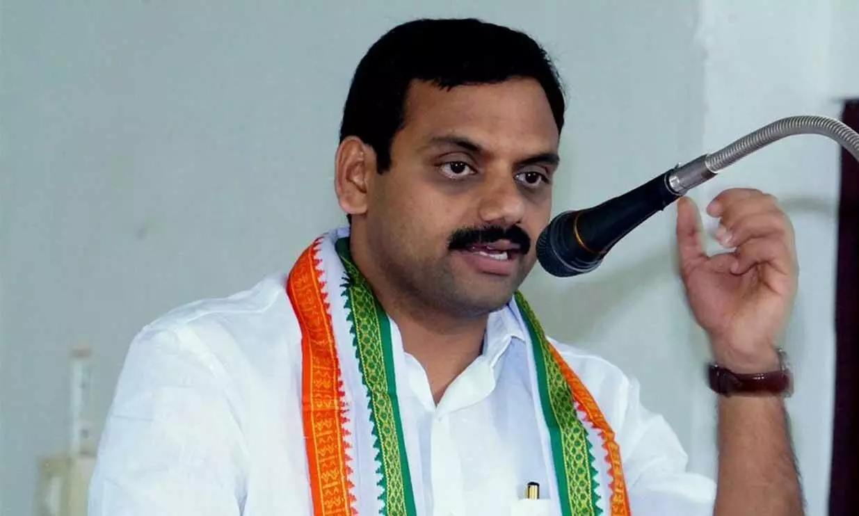 ഭൂപ്രശ്​നം:​ മുഖ്യമന്ത്രിക്ക്​ ഡീൻ കുര്യാക്കോസ്​​ എം.പിയുടെ തുറന്ന കത്ത്