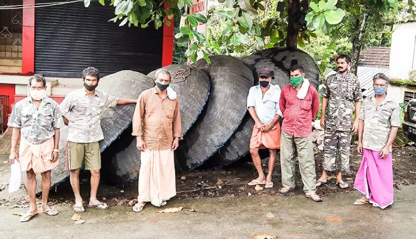 രക്ഷാപ്രവർത്തനത്തിന് സജ്ജരായി കുട്ടവഞ്ചി തൊഴിലാളികൾ