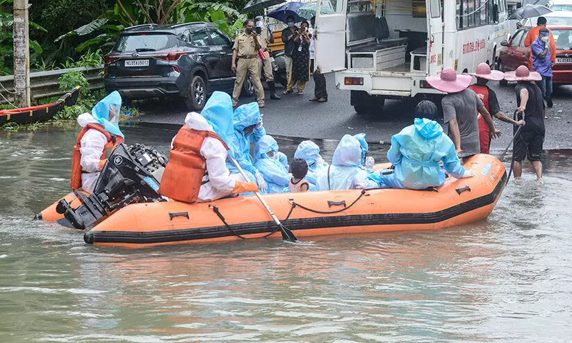 സംസ്​ഥാനത്ത്​ മഴ ശക്​തമായി തുടരുന്നു