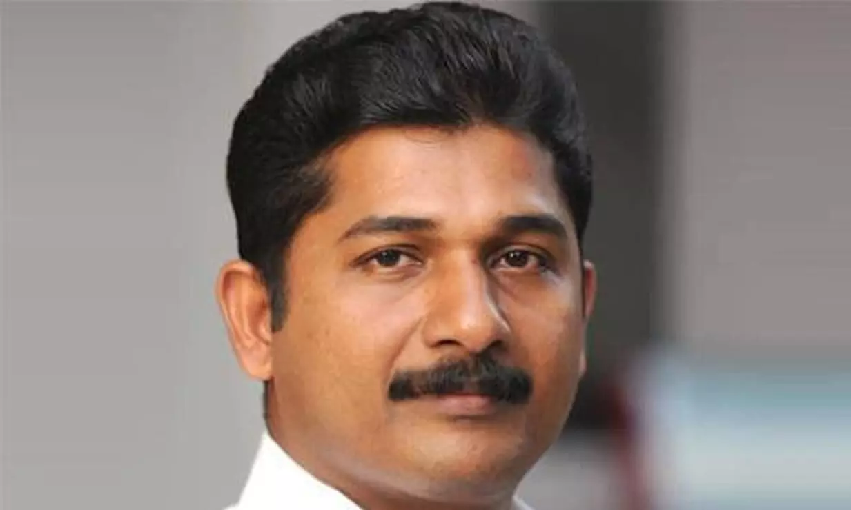 ഞങ്ങളെ കാക്കാൻ പിണറായി ഉണ്ടെന്ന് ജനങ്ങൾ പറയുന്നു -എം.സ്വരാജ് ഞങ്ങളെ കാക്കാൻ പിണറായി ഉണ്ടെന്ന് ജനങ്ങൾ പറയുന്നു -എം.സ്വരാജ്