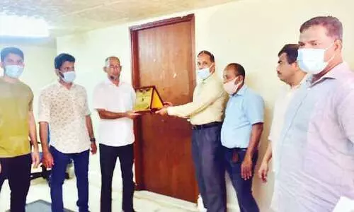 യാ​ത്ര​യ​യ​പ്പ്‌ നൽകി