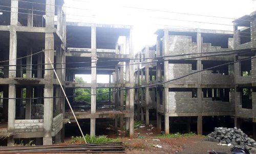 വടക്കാഞ്ചേരി ലൈഫ്മിഷൻ ഫ്ലാറ്റ്​ നിർമാണം