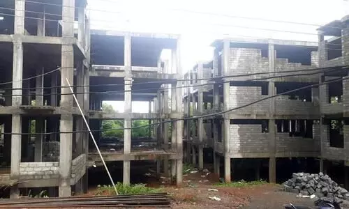 വടക്കാഞ്ചേരി ലൈഫ്മിഷൻ ഫ്ലാറ്റ്​ നിർമാണം